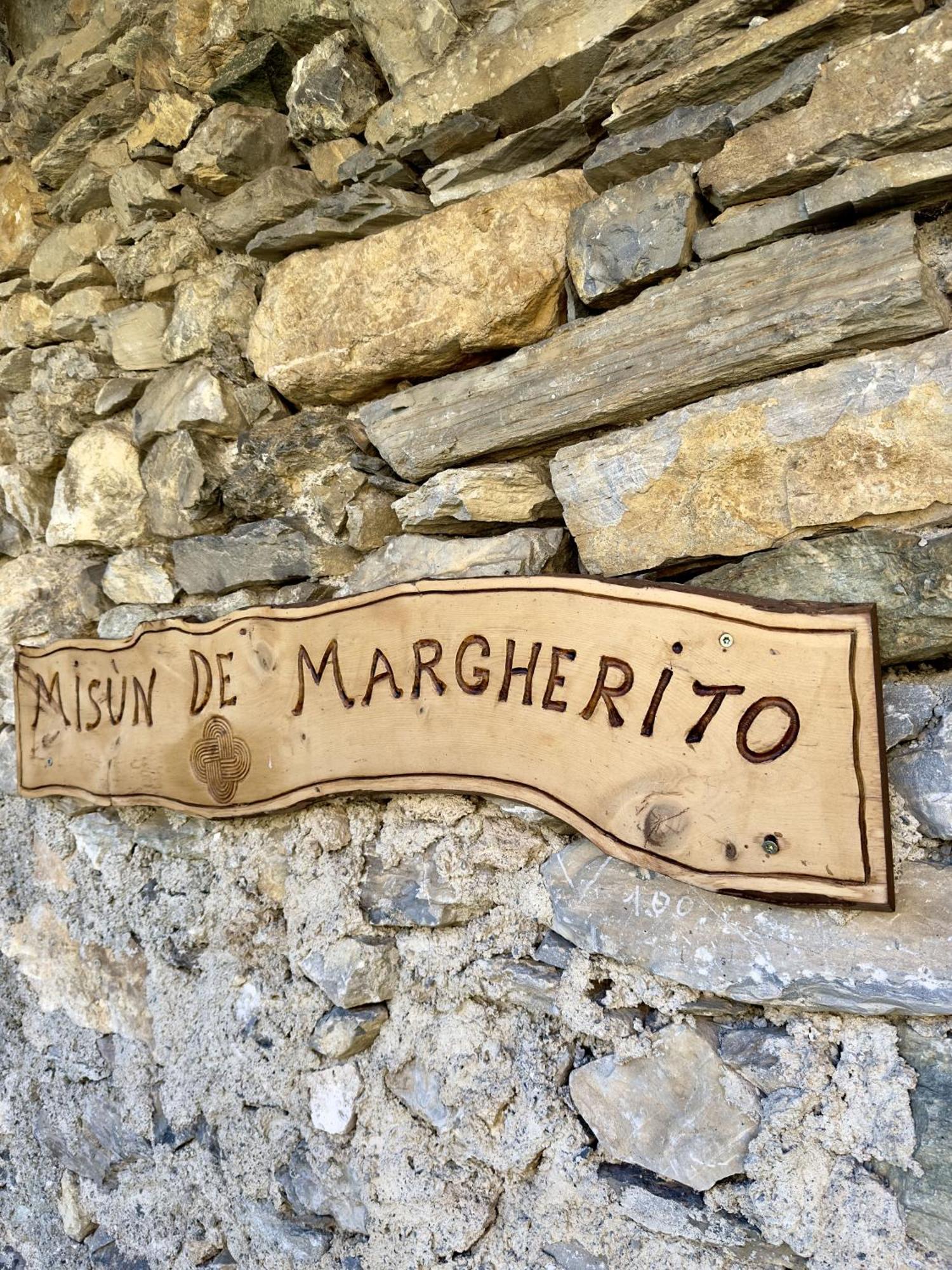 La Mizoun De Marguerito - Appartamento Genziana Chiappera Εξωτερικό φωτογραφία